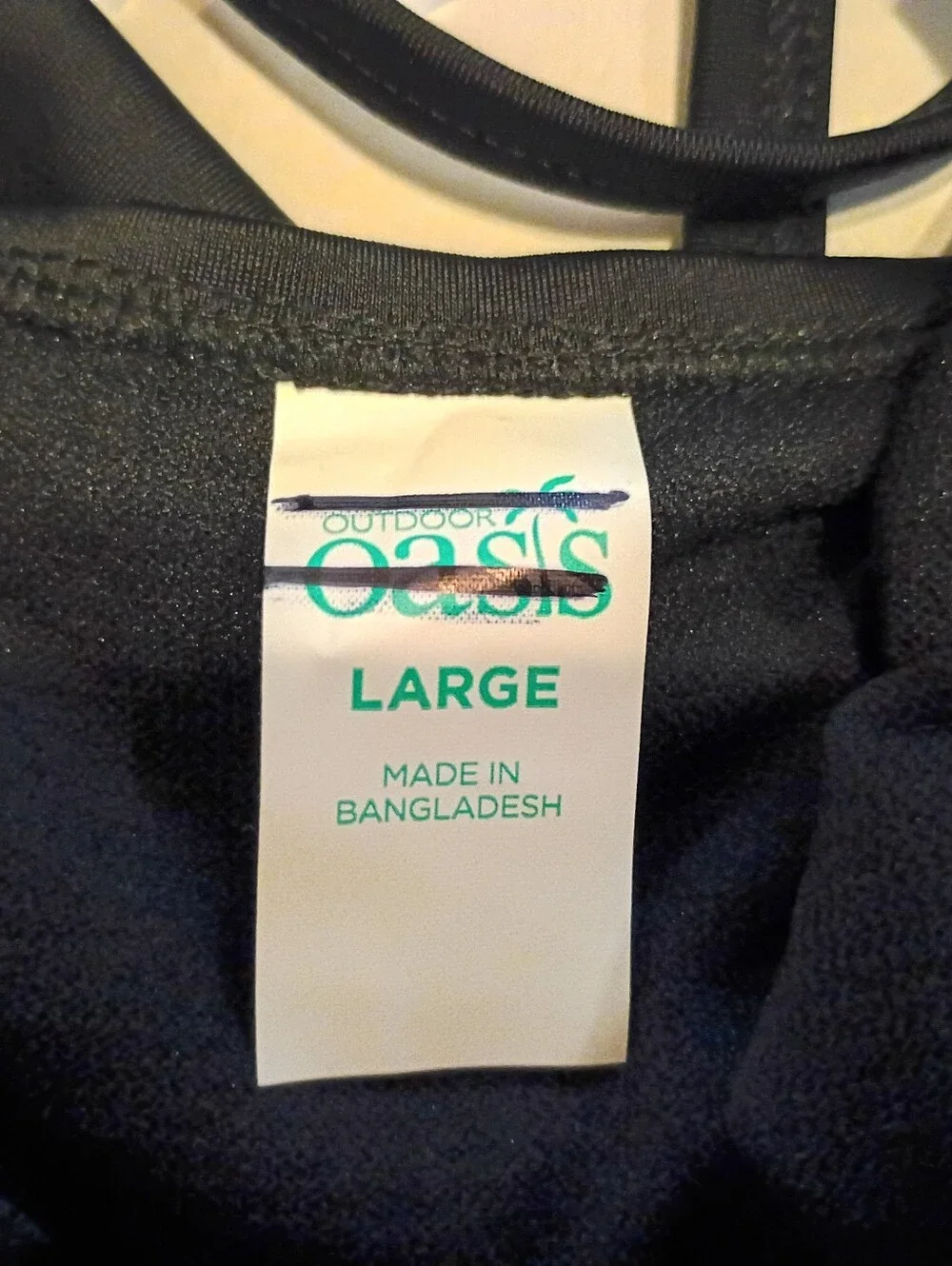 Oasis sleek black